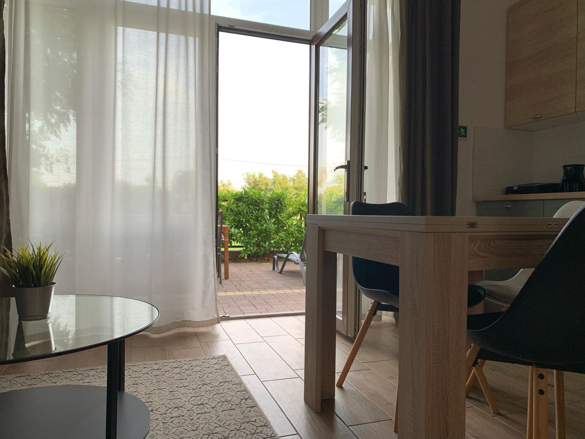 Noar Enjoy Your Stay Oresje Eksteriør billede
